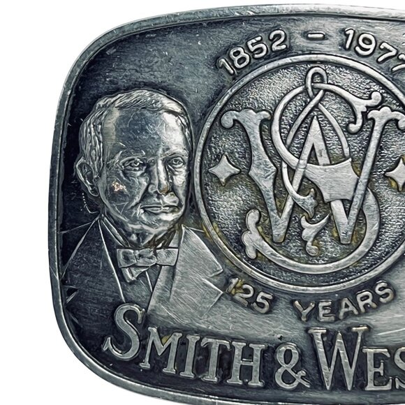 Vintage Silver Tone 1852 - 1977 Smith & Wesson Belt Buckle (5904) - Picture 2 of 7